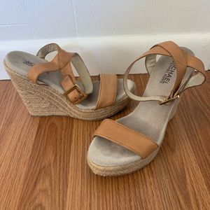 Michael Kors tan leather wedges